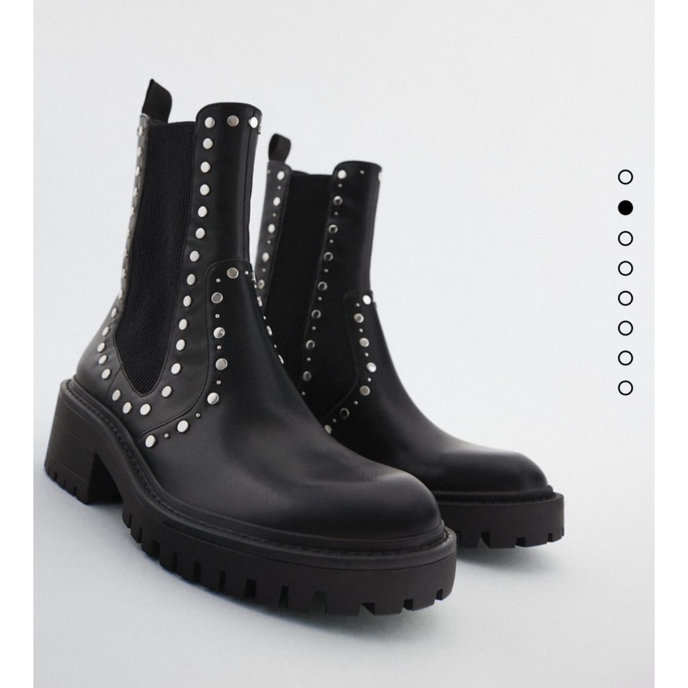 Zara trended low heel studed ankle boots - Picture 2 of 8